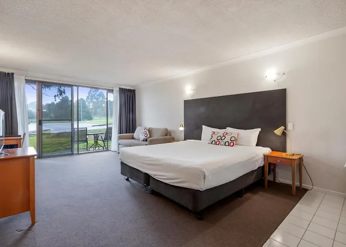 Standard Queen Room